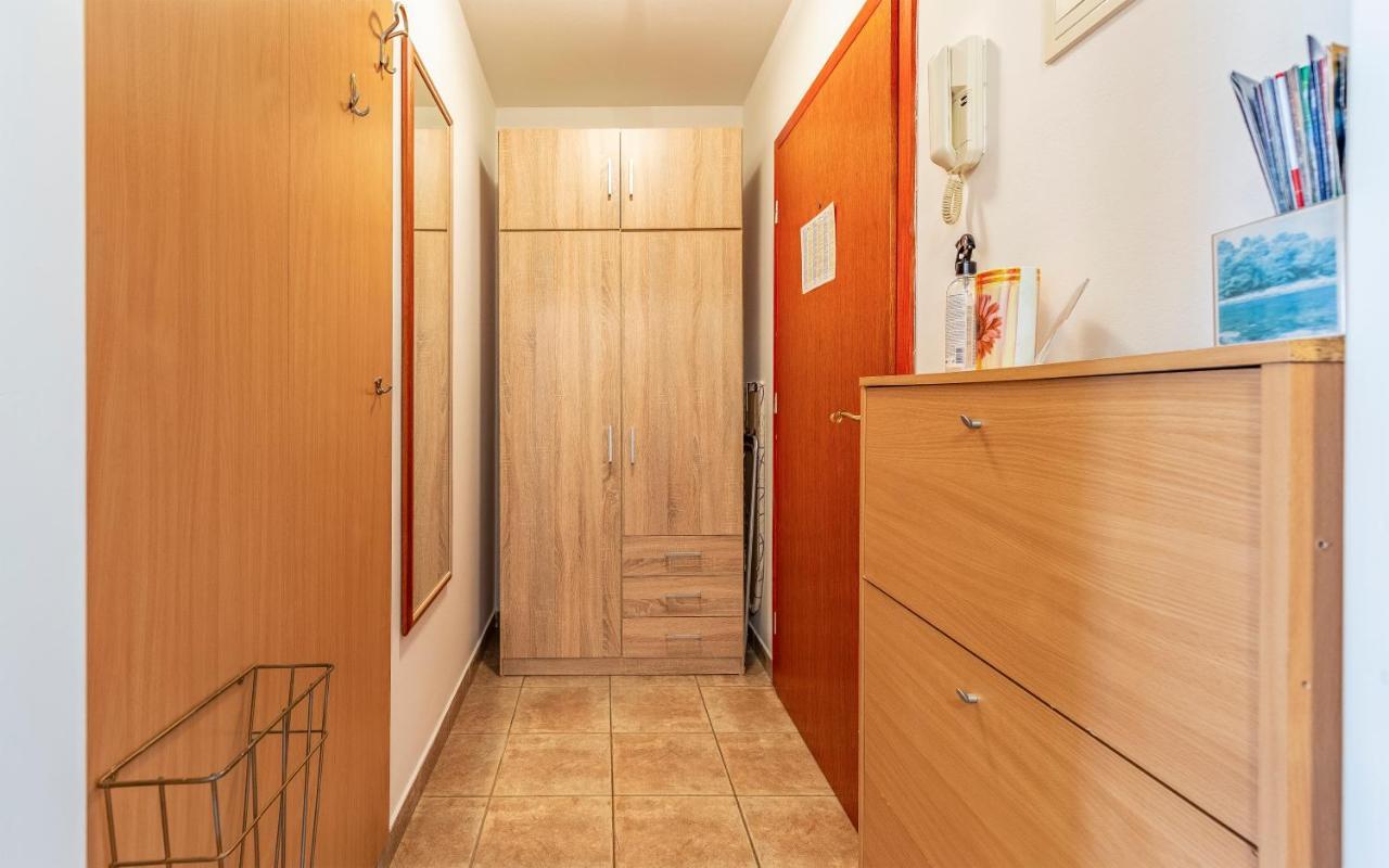 Olga'S Place-New Apartment 200 Mt From The Sea Πούλα Εξωτερικό φωτογραφία