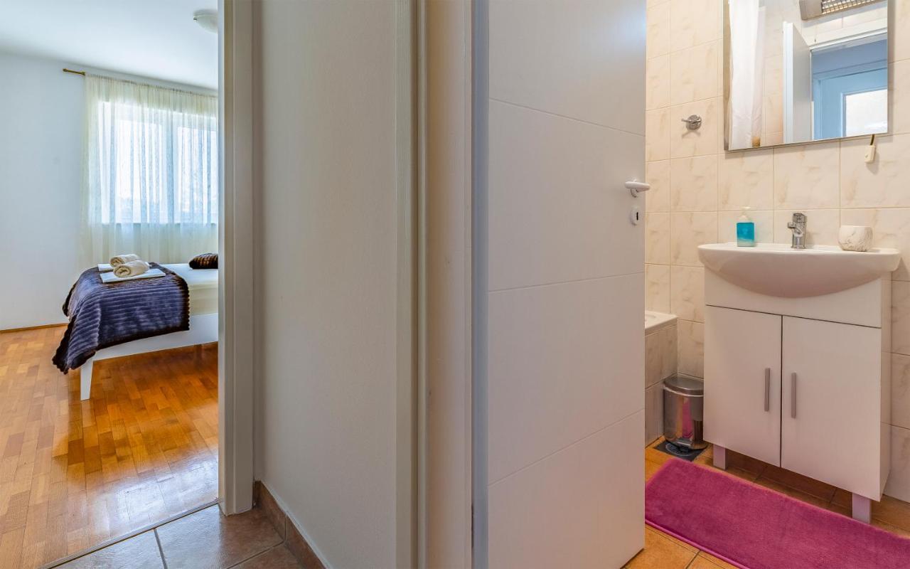 Olga'S Place-New Apartment 200 Mt From The Sea Πούλα Εξωτερικό φωτογραφία