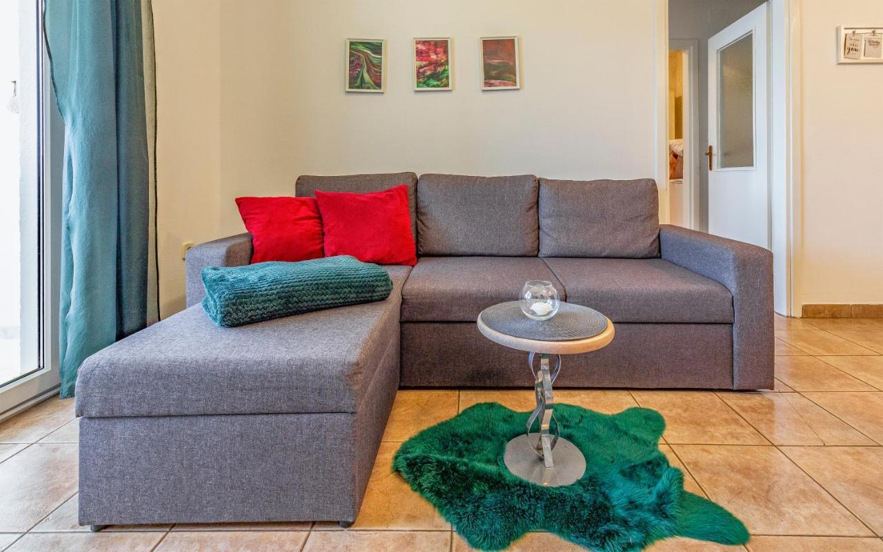Olga'S Place-New Apartment 200 Mt From The Sea Πούλα Εξωτερικό φωτογραφία
